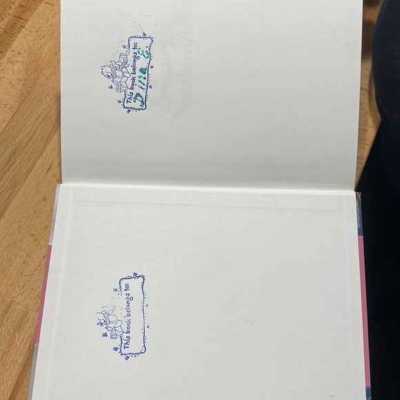 Needlecraft book - Picture 3 of 3